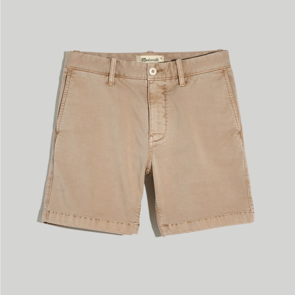 Madewell Men's Khaki Flat Front 7 inch Chino Shorts: COOLMAX® Edition